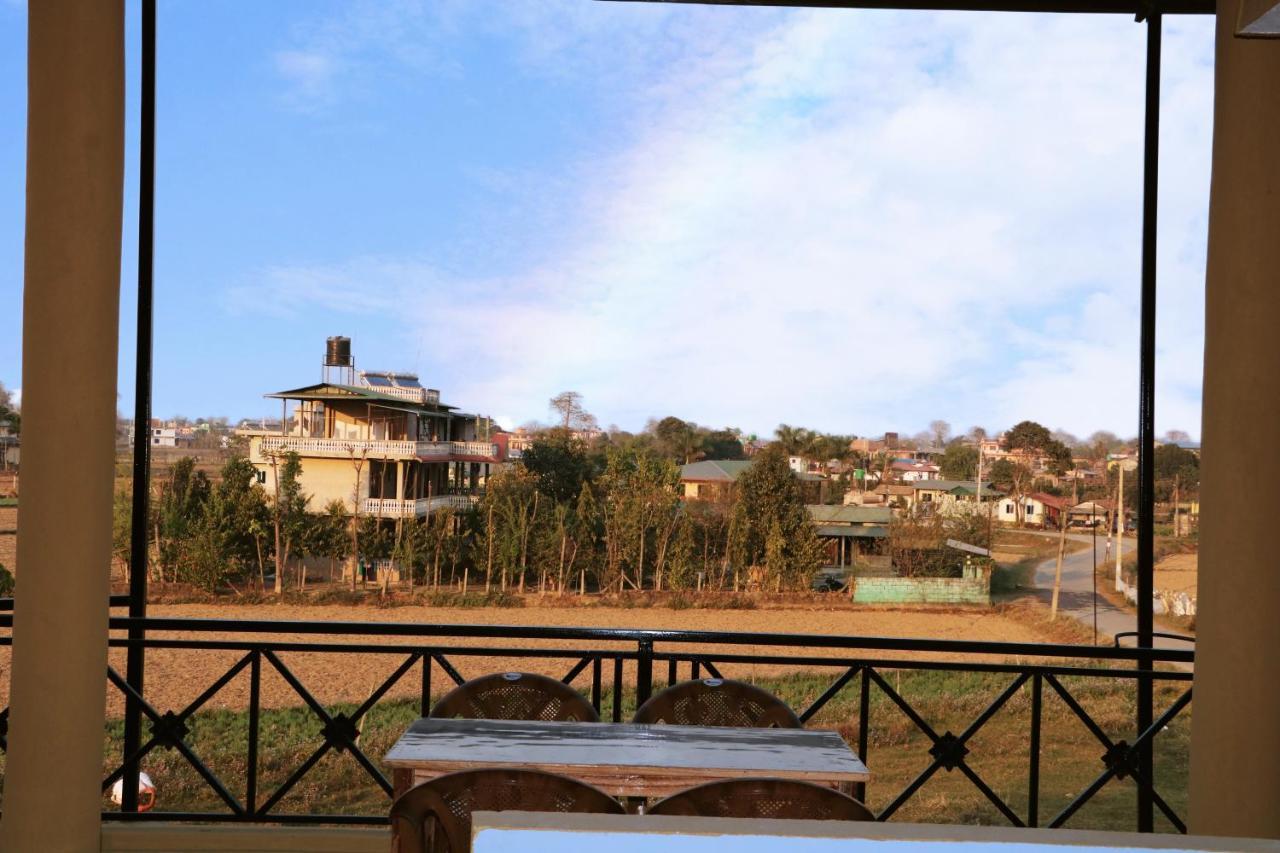 Hotel National Park Sauraha- Homely Stay And Peaceful Location With Jungle Safari Arrangements Kültér fotó