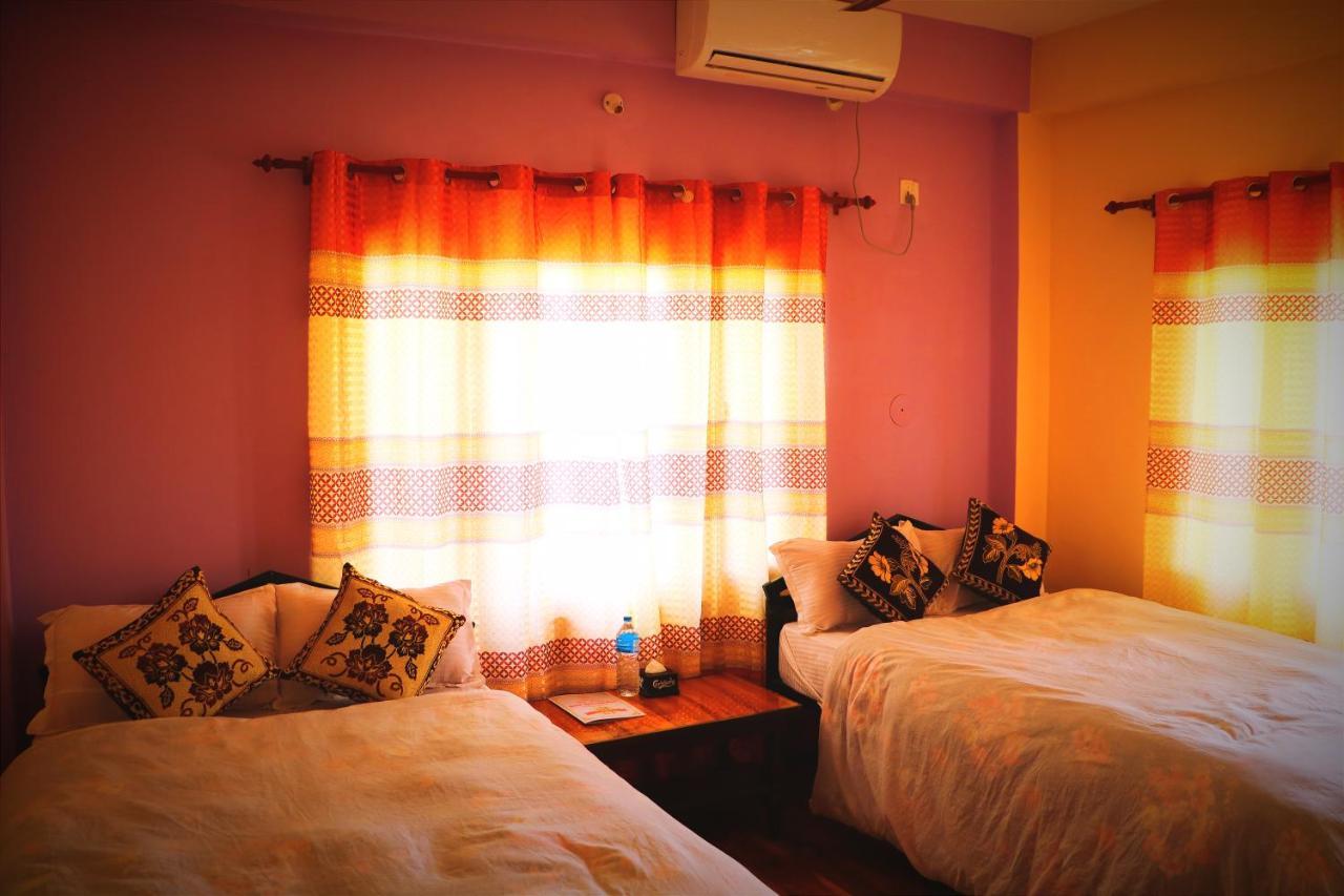 Hotel National Park Sauraha- Homely Stay And Peaceful Location With Jungle Safari Arrangements Kültér fotó