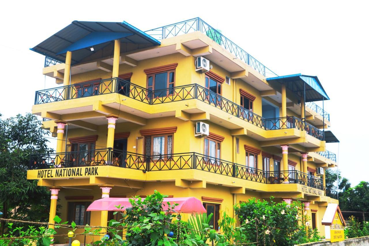 Hotel National Park Sauraha- Homely Stay And Peaceful Location With Jungle Safari Arrangements Kültér fotó