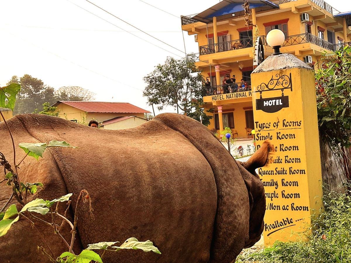 Hotel National Park Sauraha- Homely Stay And Peaceful Location With Jungle Safari Arrangements Kültér fotó