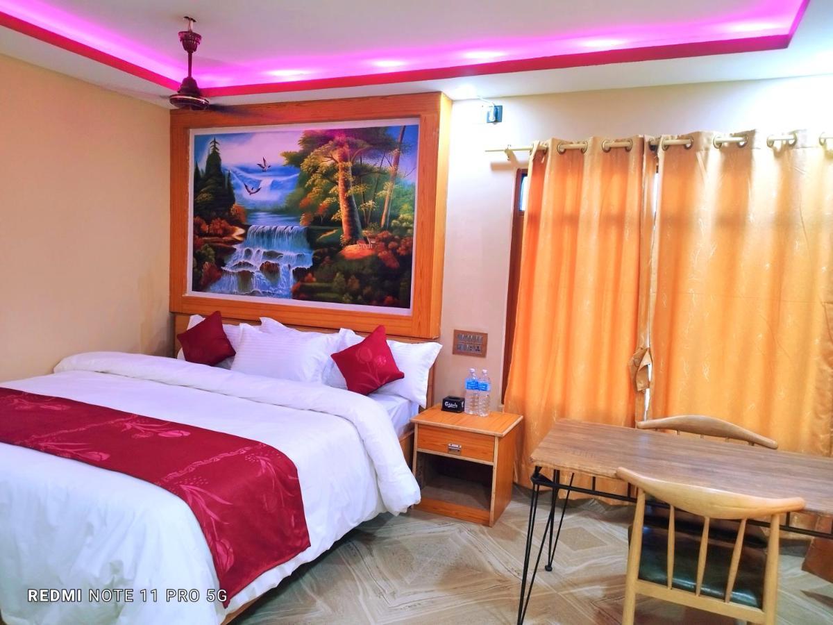Hotel National Park Sauraha- Homely Stay And Peaceful Location With Jungle Safari Arrangements Kültér fotó