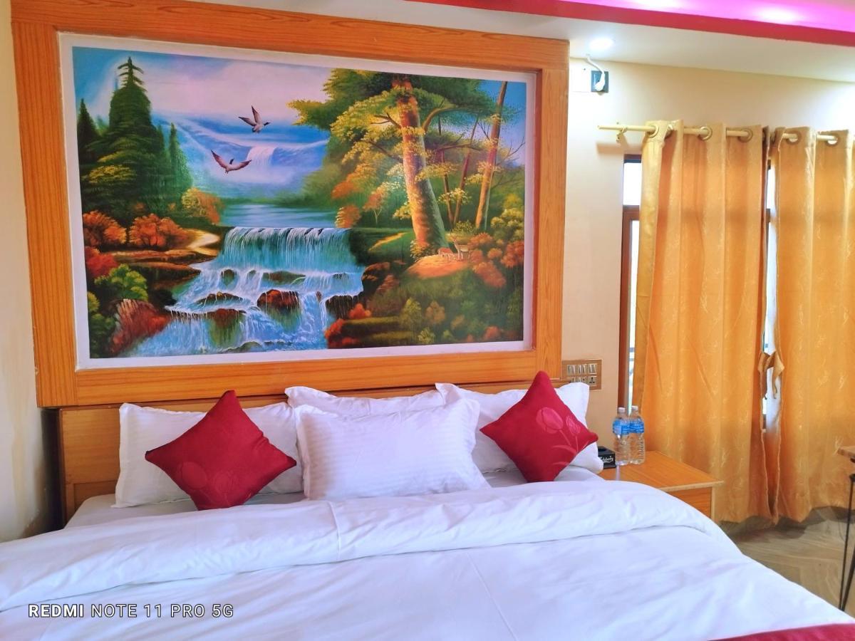 Hotel National Park Sauraha- Homely Stay And Peaceful Location With Jungle Safari Arrangements Kültér fotó